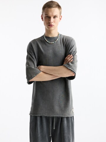 Pull&BearSweater majica - siva boja: prednji dio