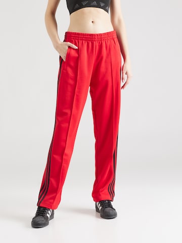 Regular Pantaloni de la ADIDAS ORIGINALS pe roșu: față