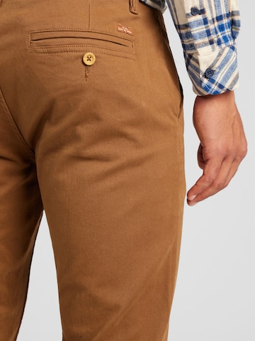 Coupe slim Pantalon chino BLEND en marron