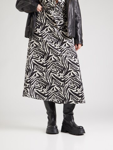 ONLY Carmakoma Skirt 'CARGRAPHIE' in Black: front
