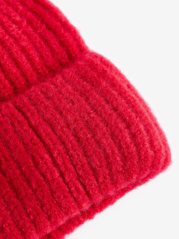 Next Beanie in Red