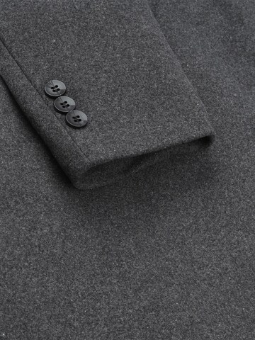 ALLTHEMEN Winter Coat 'Mantelruhe' in Grey