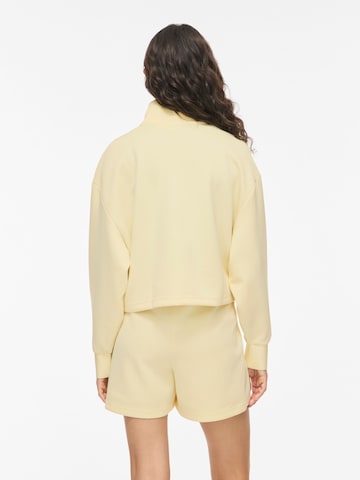 VILA - Sudadera con cremallera 'VILoana' en amarillo