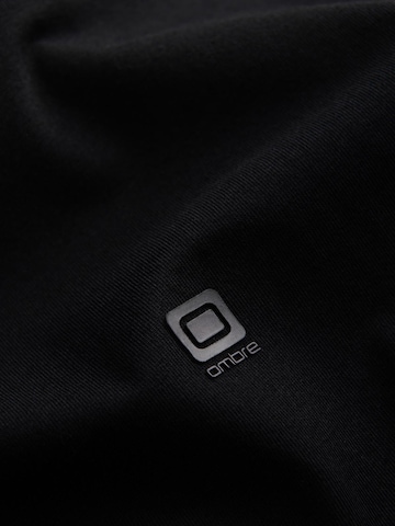 Maglietta di Ombre in nero