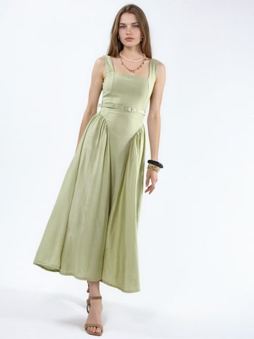 Busem - Vestido 'Midi' em verde