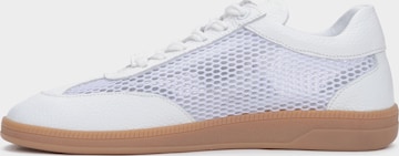 Estro Sneakers '021-50-85' in White: front