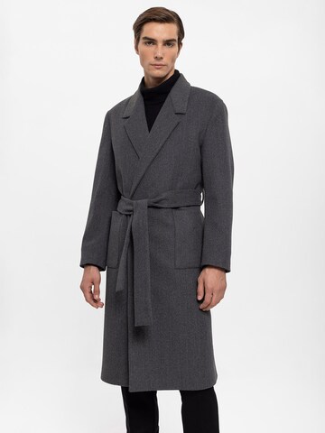 Antioch Between-seasons coat in Grey: front