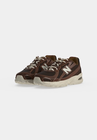 new balance Matalavartiset tennarit '740' värissä ruskea