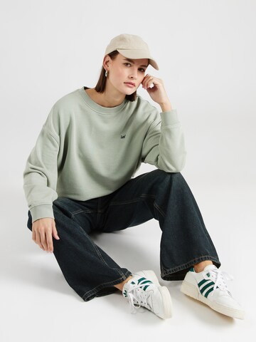 Lee Sweatshirt 'CREW SWS' in Grün