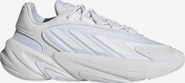 Sneaker 'Ozelia' di ADIDAS ORIGINALS in bianco
