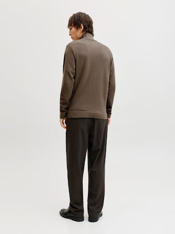 JACK & JONESPulover 'JPRBLAMilano' - smeđa boja