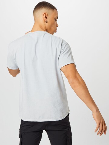 Mennace T-Shirt in Grau