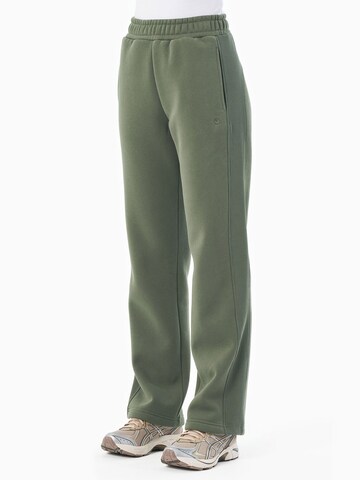 Organication Regular Pants in Green