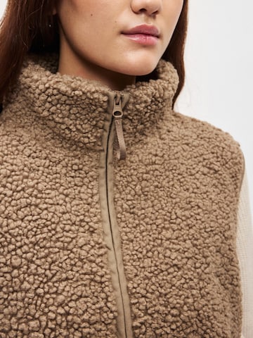 Gina Tricot - Chaleco en gris