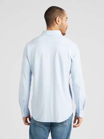 mėlyna Abercrombie & Fitch Priglundantis modelis Marškiniai