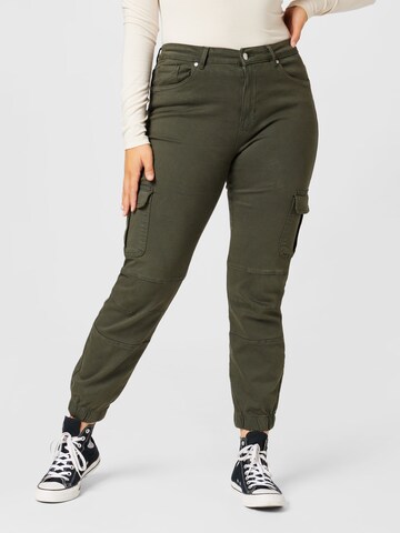 ONLY Carmakoma Cargo Jeans 'Miss' in Green: front