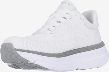 ENDURANCE Running Shoes 'Masako' in White: front