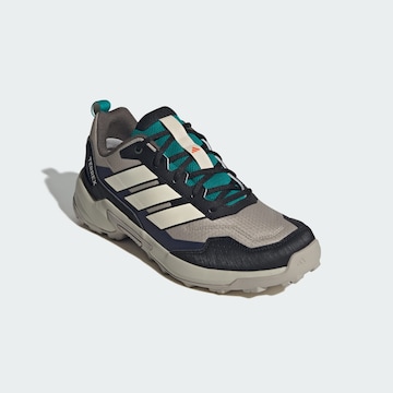 ADIDAS TERREX - Sapato baixo 'Eastrail 3' em castanho