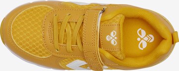 Scarpa sportiva di Hummel in giallo