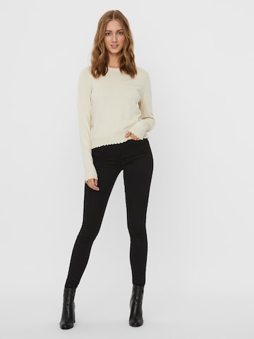 VERO MODA Sweater in Beige