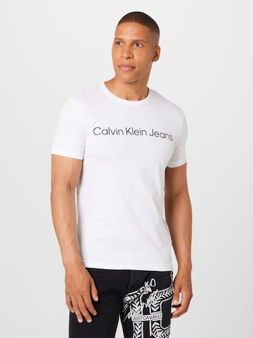 T-Shirt Calvin Klein Jeans en blanc : devant