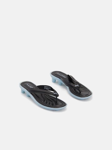 Infradito di PUMA in nero