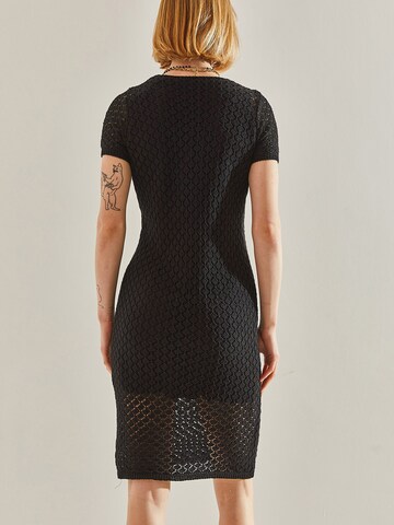 Bianco Lucci Πλεκτό φόρεμα σε μαύρο