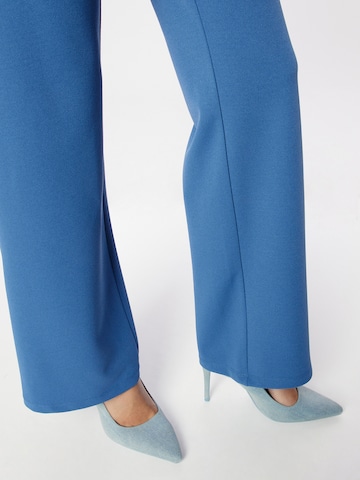 évasé Pantalon 'VICTORIA' Y.A.S en bleu