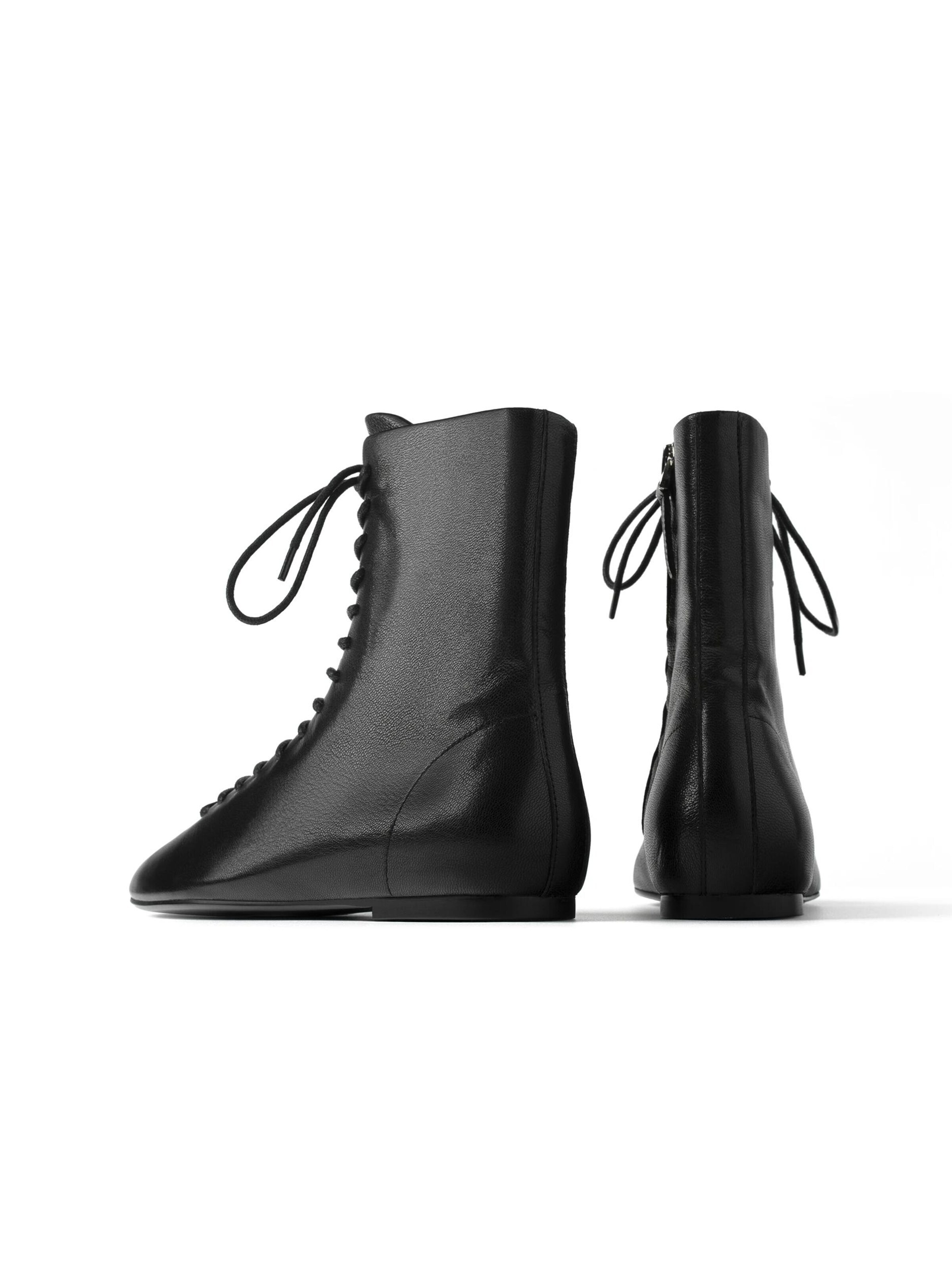 L37 HANDMADE SHOES Bokabakancsok 'LESS IS ALWAYS MORE' - fekete