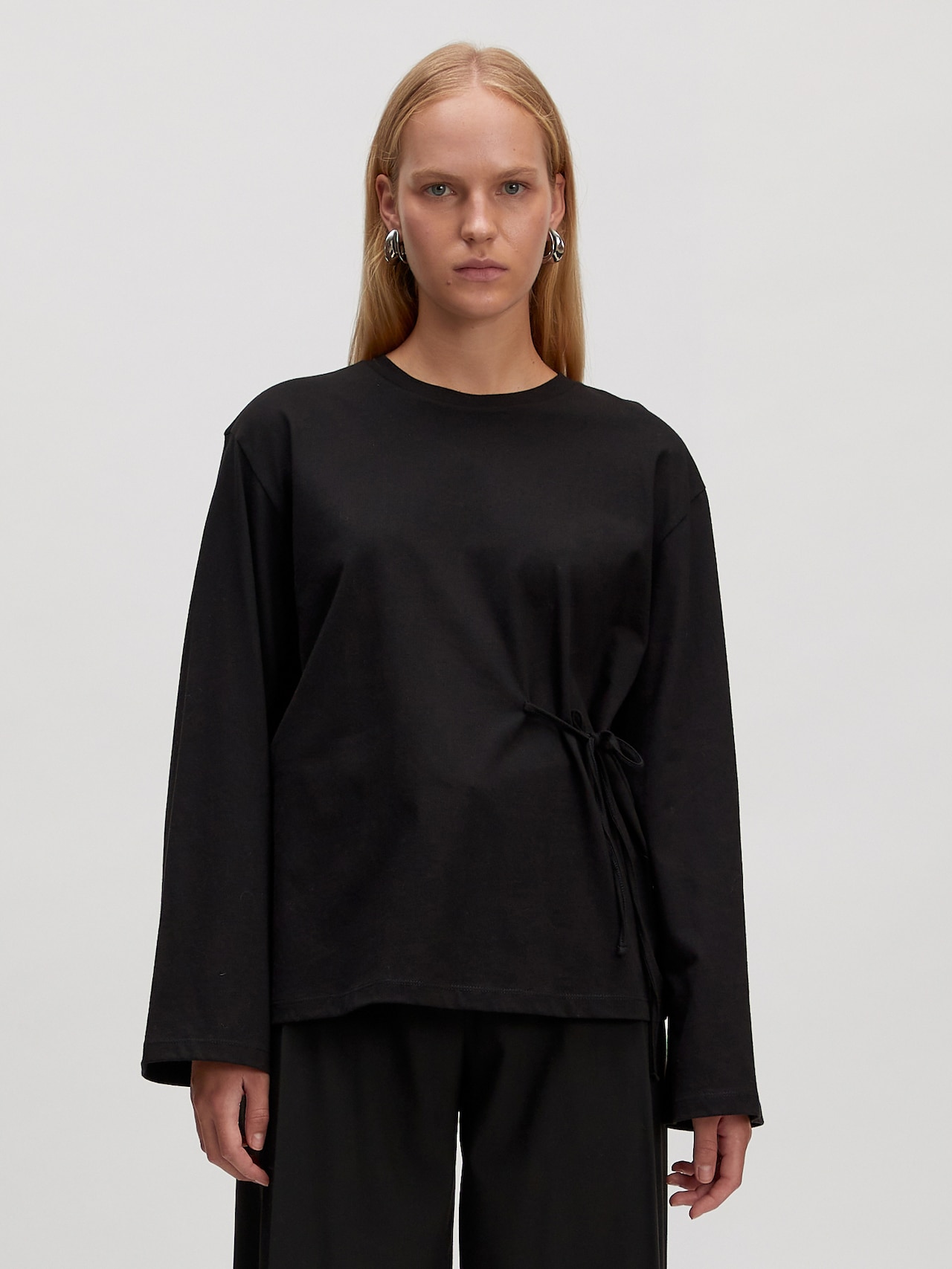 EDITED Shirt 'Gasira' Zwart