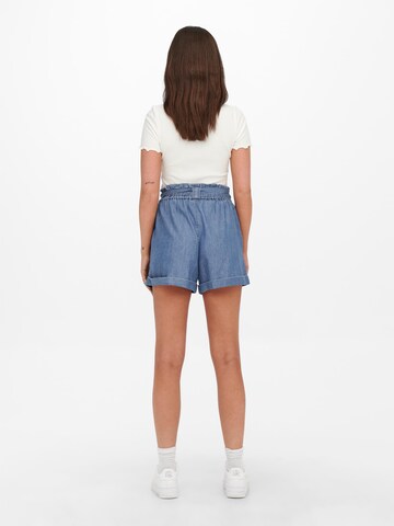 ONLY Regular Shorts 'Bea' in Blau