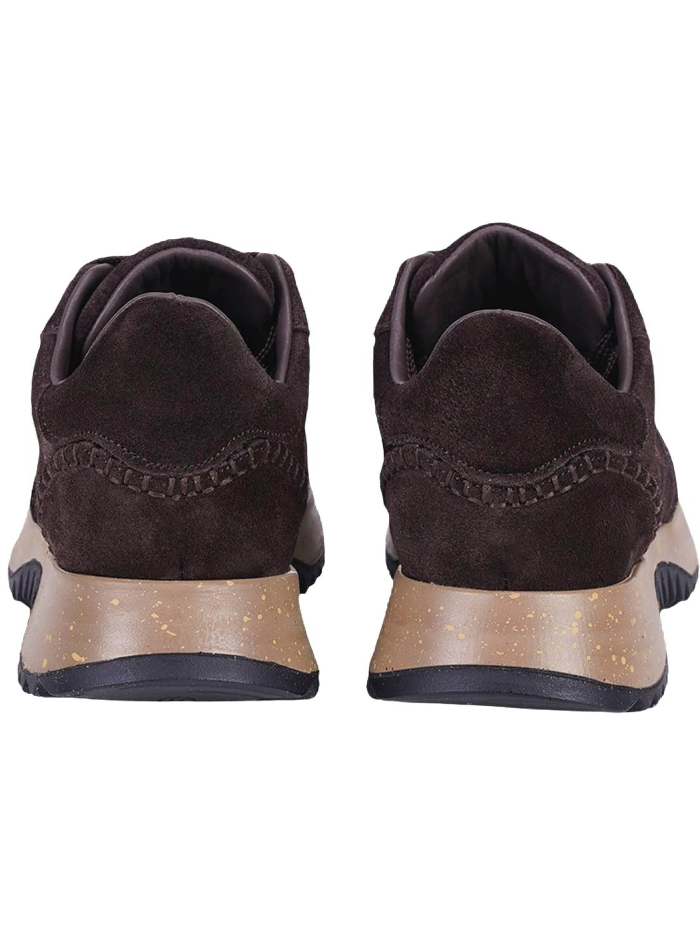 Desa Sneakers in Brown