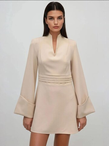 Hiccup - Vestido em bege: frente