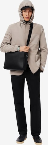 LACOSTE Válltáska 'Lacoste Sac à bandoulière Chantaco en cuir Noir' - fekete