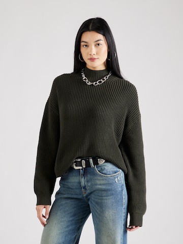 WEEKDAY Sweater 'Lyla' in Green: front