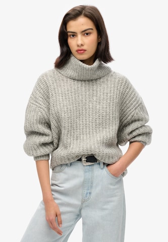 Superdry Sweater in Grey: front