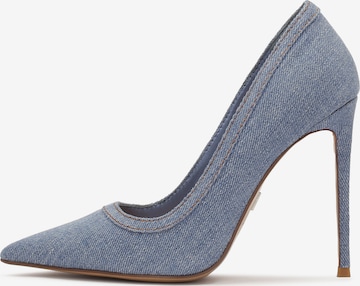 Kazar Pumps in Blue: front