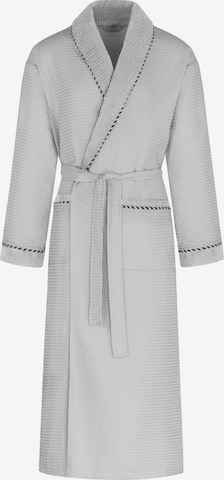 normani Short Bathrobe in White: front