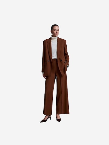 Dilvin Blazer in Braun
