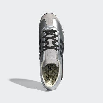 ADIDAS ORIGINALS Sneakers 'COUNTRY' in Silver