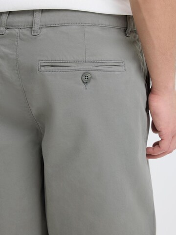 Casual Friday - Loosefit Calças chino ' CFBennet ' em cinzento
