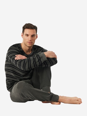 Pyjama long SCHIESSER en gris