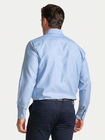 Williot Средняя посадка Деловая рубашка 'Oxford' в Синий