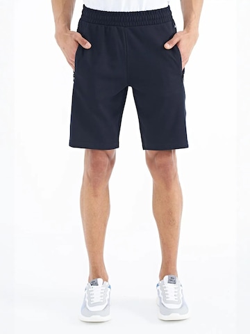 Tommy Life Loosefit Shorts in Schwarz