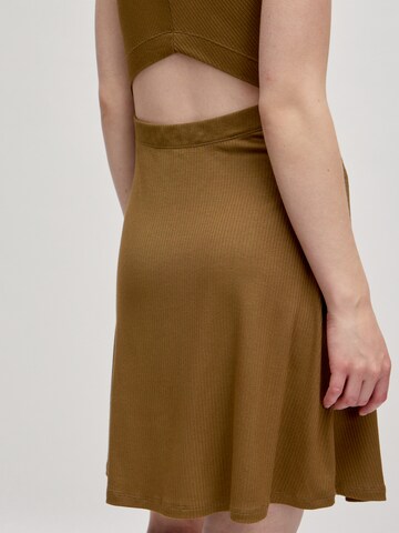 EDITED Dress 'Nilda' in Brown