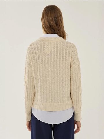 Pullover di Hiccup in beige