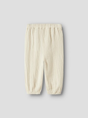 Tapered Pantaloni 'NBNOSafi' di NAME IT in bianco