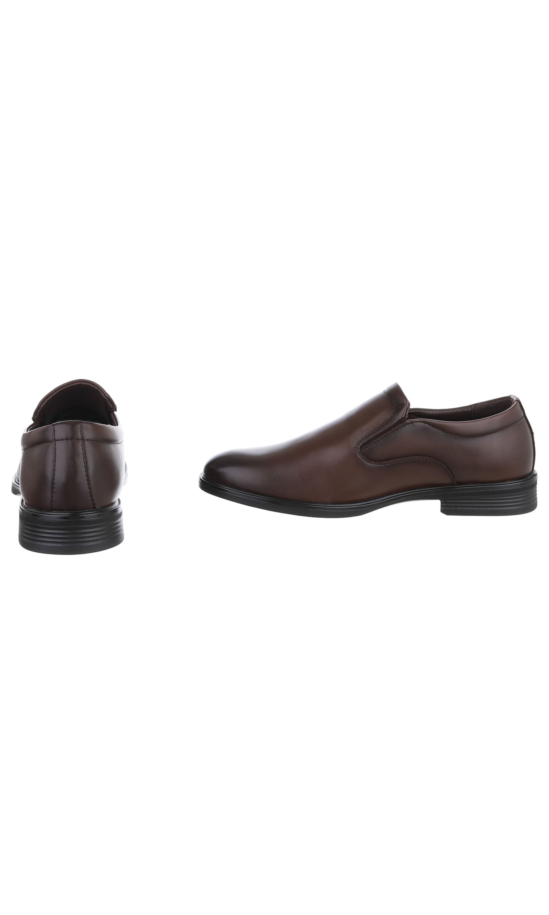 CoolWalk Classic Flats in Brown