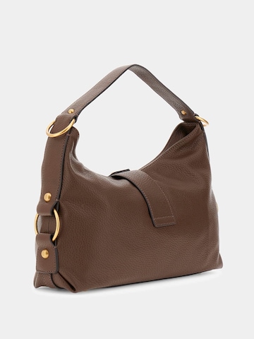 GUESS Schultertasche 'Camden' in Braun