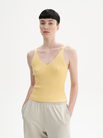 Tops en tricot 'RHADA' MELA en jaune : devant